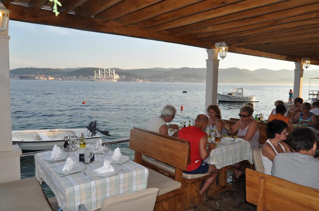 Bed & Breakfast Villa Vrgorac 奥瑞比克 外观 照片
