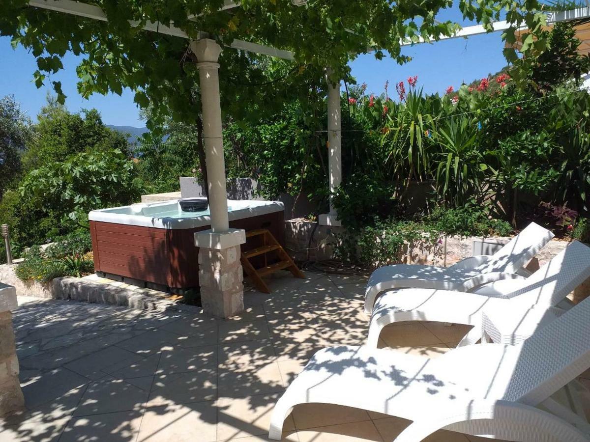 Bed & Breakfast Villa Vrgorac 奥瑞比克 外观 照片